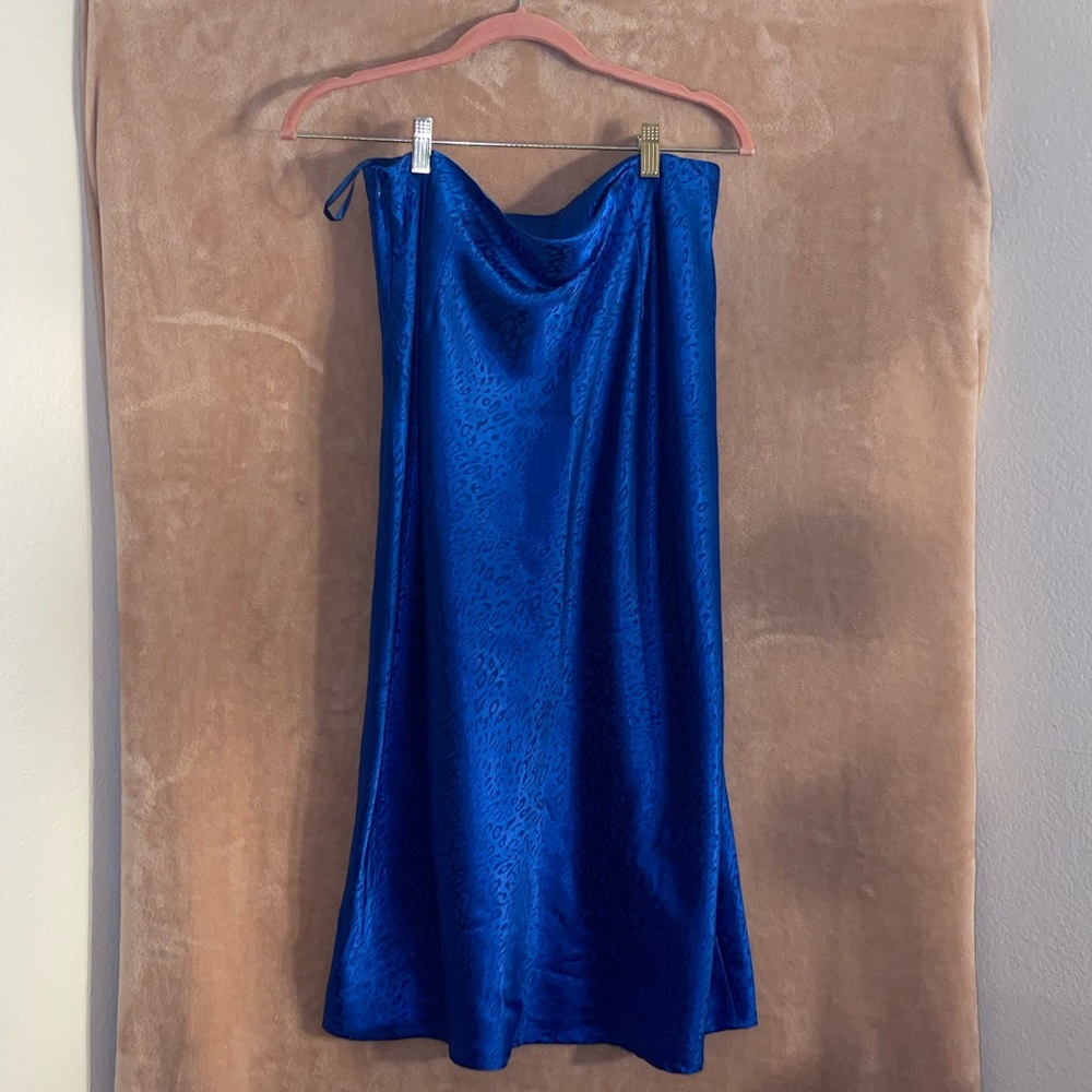 Cotton candy LA (NEVER WORN WITH TAGS) cheetah blue midi skirt